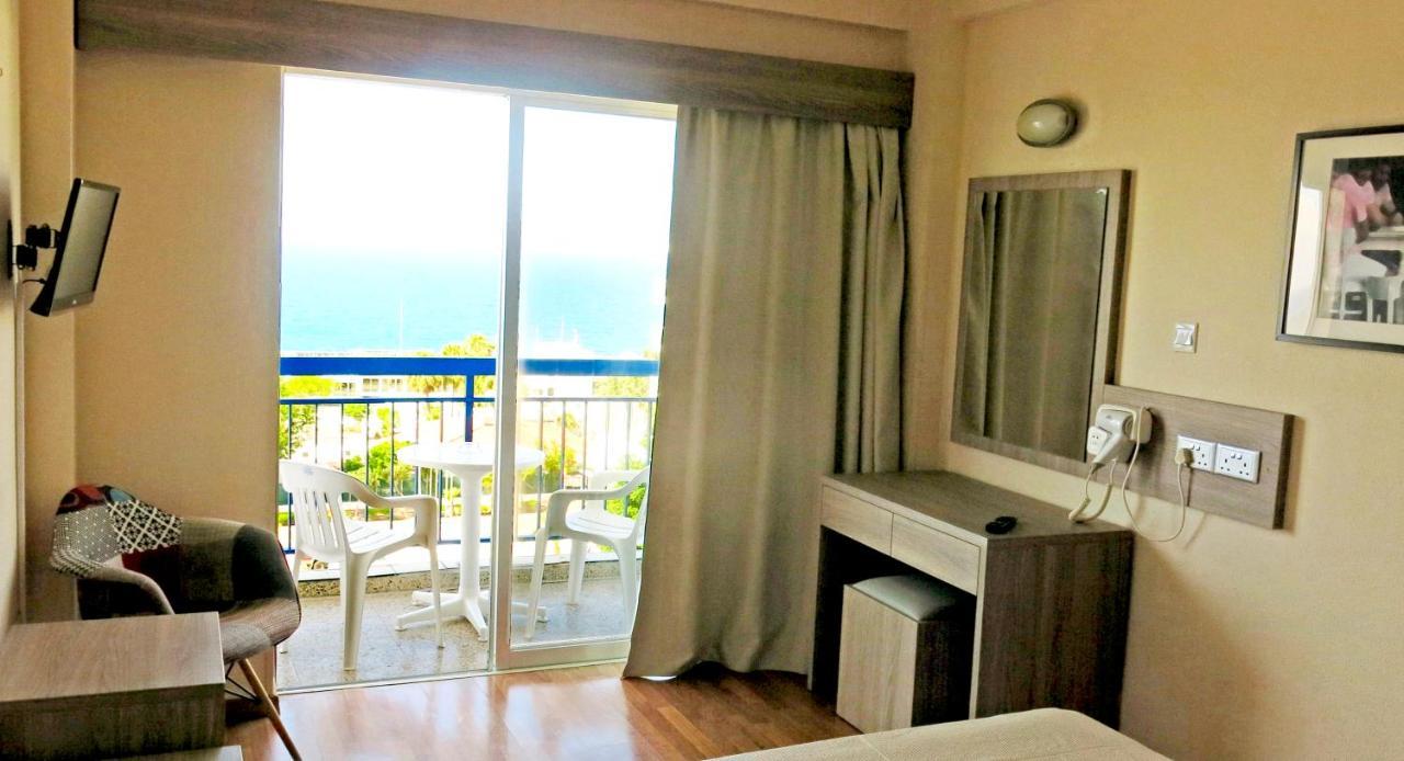 Marina Hotel Ayia Napa Exterior foto