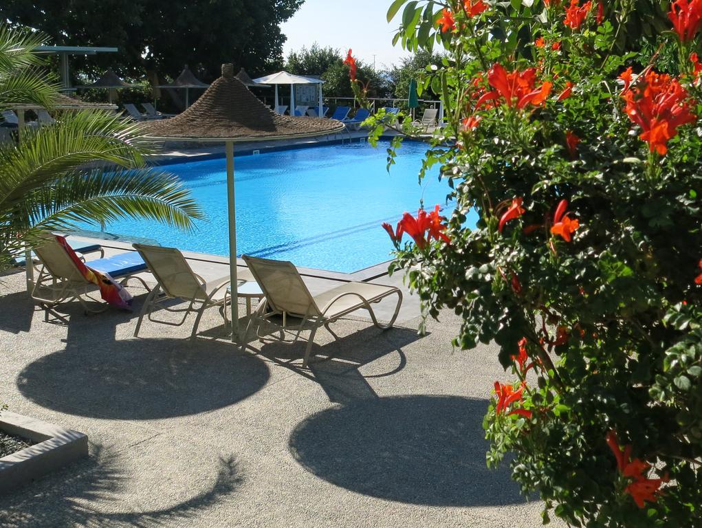 Marina Hotel Ayia Napa Exterior foto