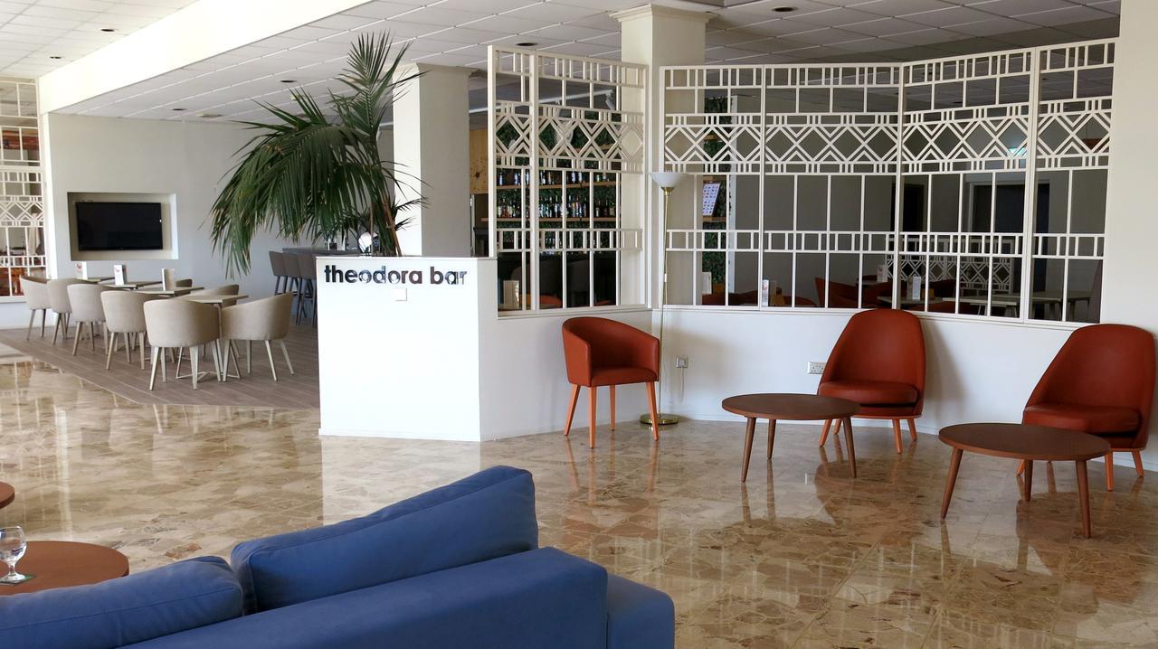 Marina Hotel Ayia Napa Exterior foto